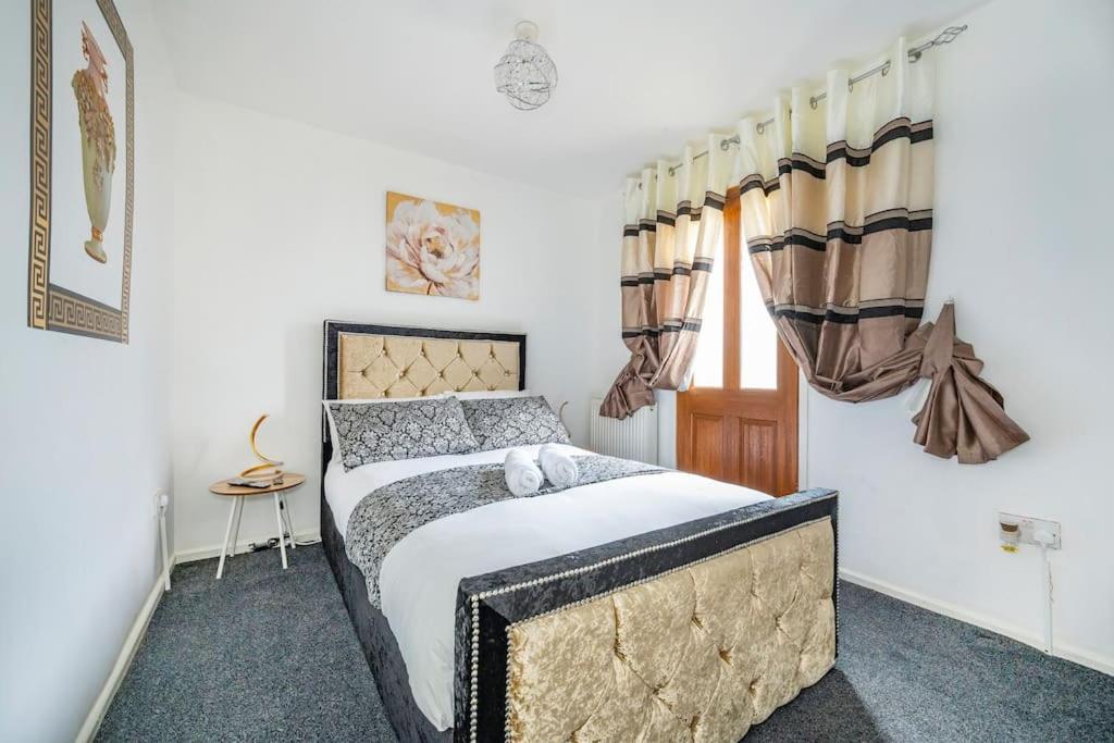 *C.Sani* Setup For Your Most Relaxed & Amazing Stay + Free Parking + Free Fast Wifi * 리즈 외부 사진