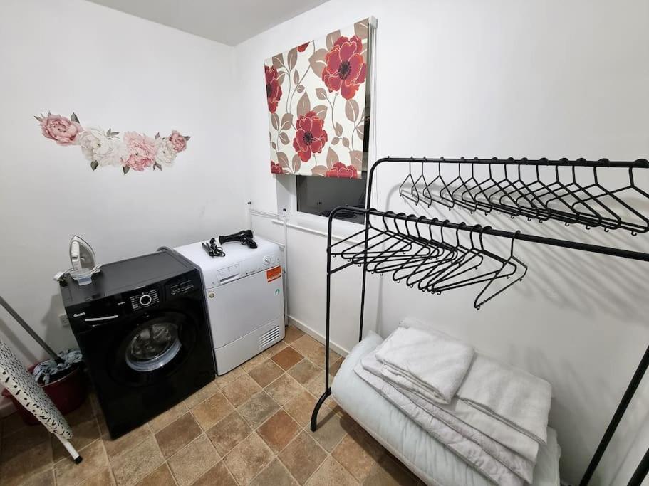 *C.Sani* Setup For Your Most Relaxed & Amazing Stay + Free Parking + Free Fast Wifi * 리즈 외부 사진